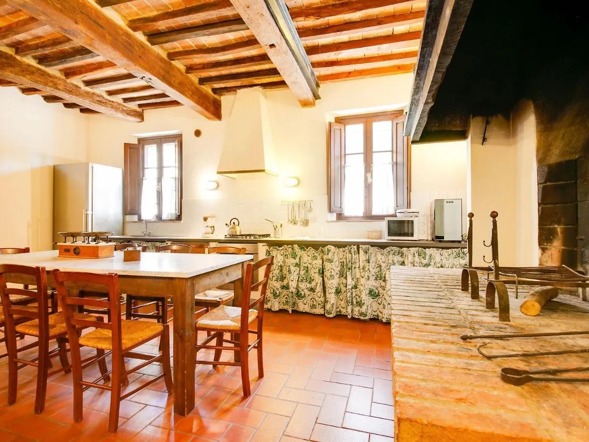 Dom wakacyjny Belvilla By Oyo Lavish Farmhouse With Fireplace Terricciola